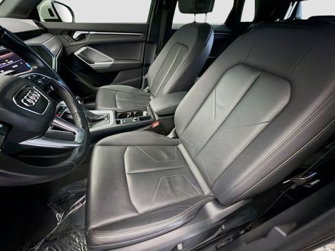 Used 2021 Audi Q3 2.0T Premium image 11