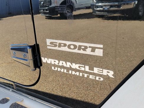 Used 2017 Jeep Wrangler Unlimited Sport w/ Quick Order Package 24S image 13