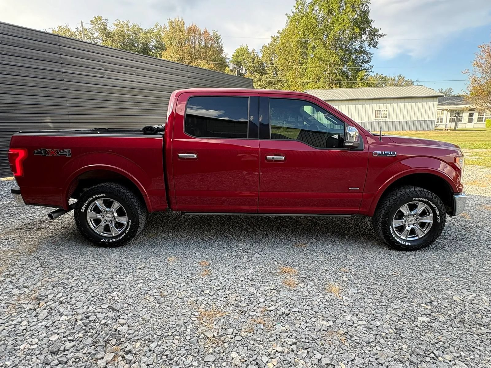 Used 2015 Ford F150 Lariat w/ Equipment Group 502A Luxury AWD/4WD image 4