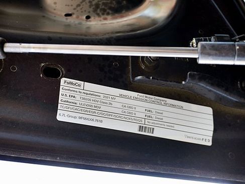 Used 2021 Ford F250 Platinum w/ FX4 Off-Road Package image 38