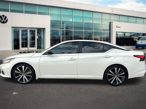 Used 2022 Nissan Altima 2.5 SR FWD image 8