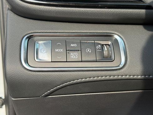 Used 2025 Buick Enclave Sport Touring w/ Super Cruise Package AWD/4WD image 14