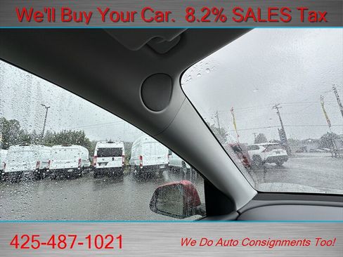 Used 2024 Tesla Model Y Long Range AWD/4WD image 31
