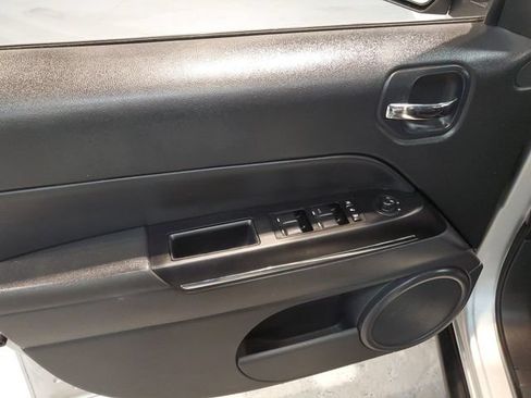 Used 2011 Jeep Patriot 70th Anniversary w/ Sun/Sound Group AWD/4WD image 11