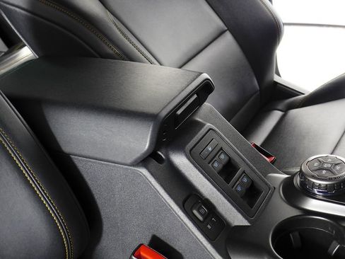 Used 2022 Ford Bronco Badlands image 16