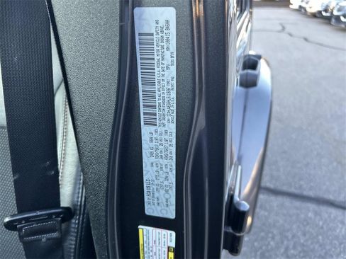 Used 2017 Jeep Wrangler Unlimited Sahara image 33