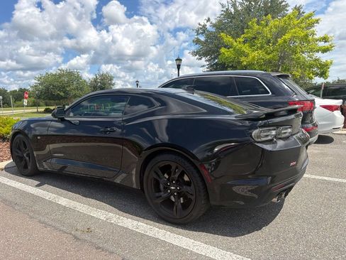 Used 2019 Chevrolet Camaro SS RWD image 2