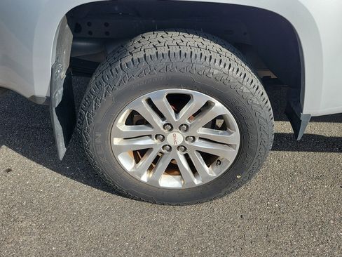 Used 2017 GMC Canyon SLT w/ Driver Alert Package image 39