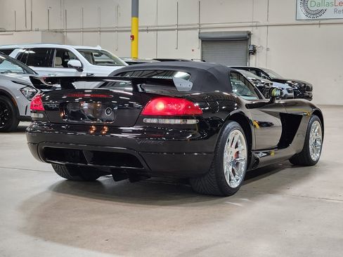 Used 2003 Dodge Viper SRT-10 RWD image 8