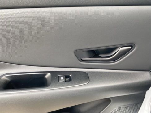 New 2026 Hyundai Elantra Sport FWD image 29