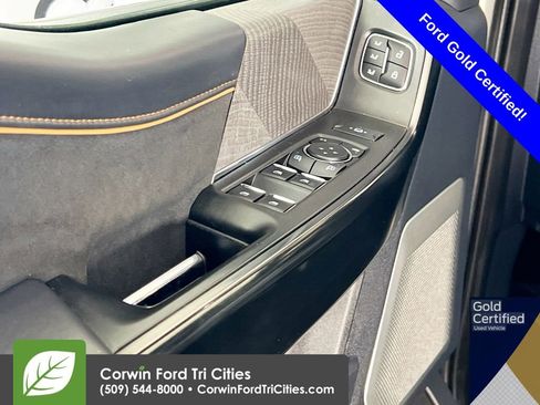 Used 2023 Ford F350 Platinum image 12