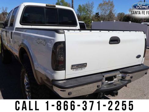 Used 2006 Ford F250 Lariat AWD/4WD image 3