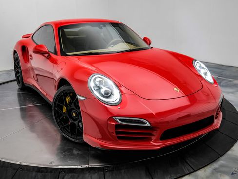 Used 2014 Porsche 911 Turbo S AWD/4WD image 30