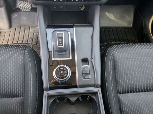 Used 2022 Mitsubishi Outlander ES FWD image 15