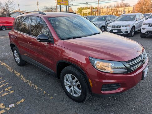 Used 2016 Volkswagen Tiguan S image 4