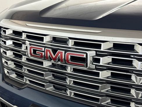 Certified 2025 GMC Acadia Denali w/ Super Cruise Package AWD/4WD image 52