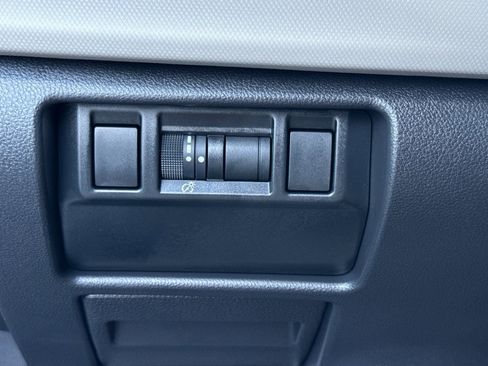 Used 2025 Subaru Forester Premium w/ Convenience Package #1 image 35