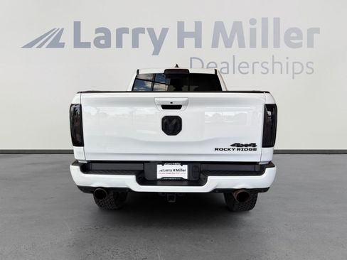 Used 2022 RAM 1500 Big Horn AWD/4WD image 4