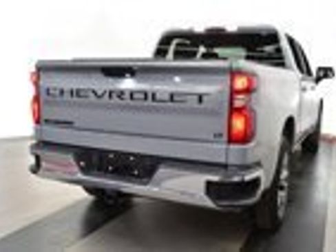 Used 2024 Chevrolet Silverado 1500 LT image 3
