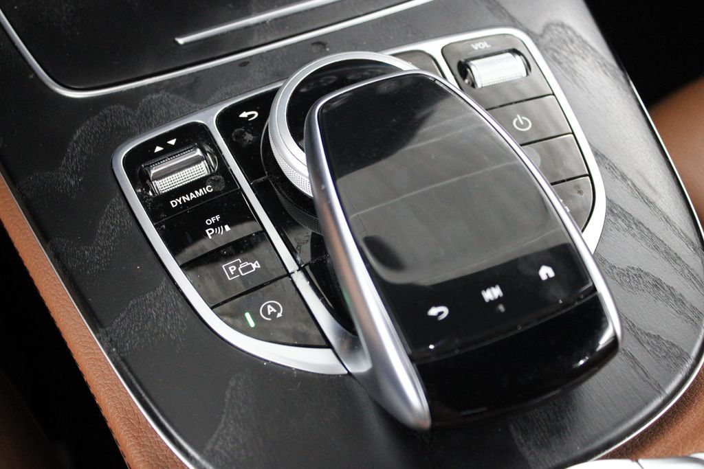 Used 2023 Mercedes-Benz E 450 Cabriolet image 34