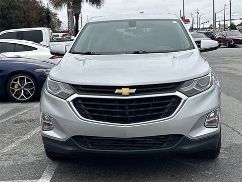 Used 2018 Chevrolet Equinox LT image 3