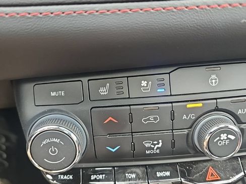 Certified 2026 Dodge Durango GT w/ Tow 'N Go Package AWD/4WD image 19