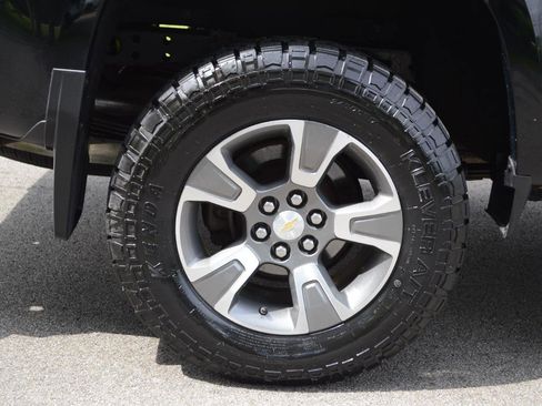 Used 2018 Chevrolet Colorado Z71 AWD/4WD image 11