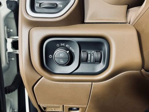 Used 2023 RAM 3500 Laramie image 21