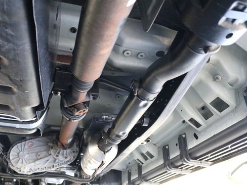 Used 2001 Ford F350 Lariat image 24