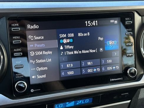 Used 2022 Toyota Tacoma TRD Off-Road image 16