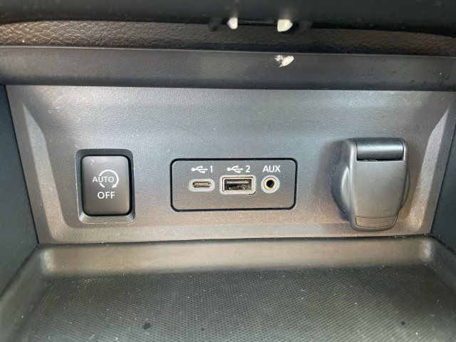 Used 2024 Nissan Sentra SV FWD image 33