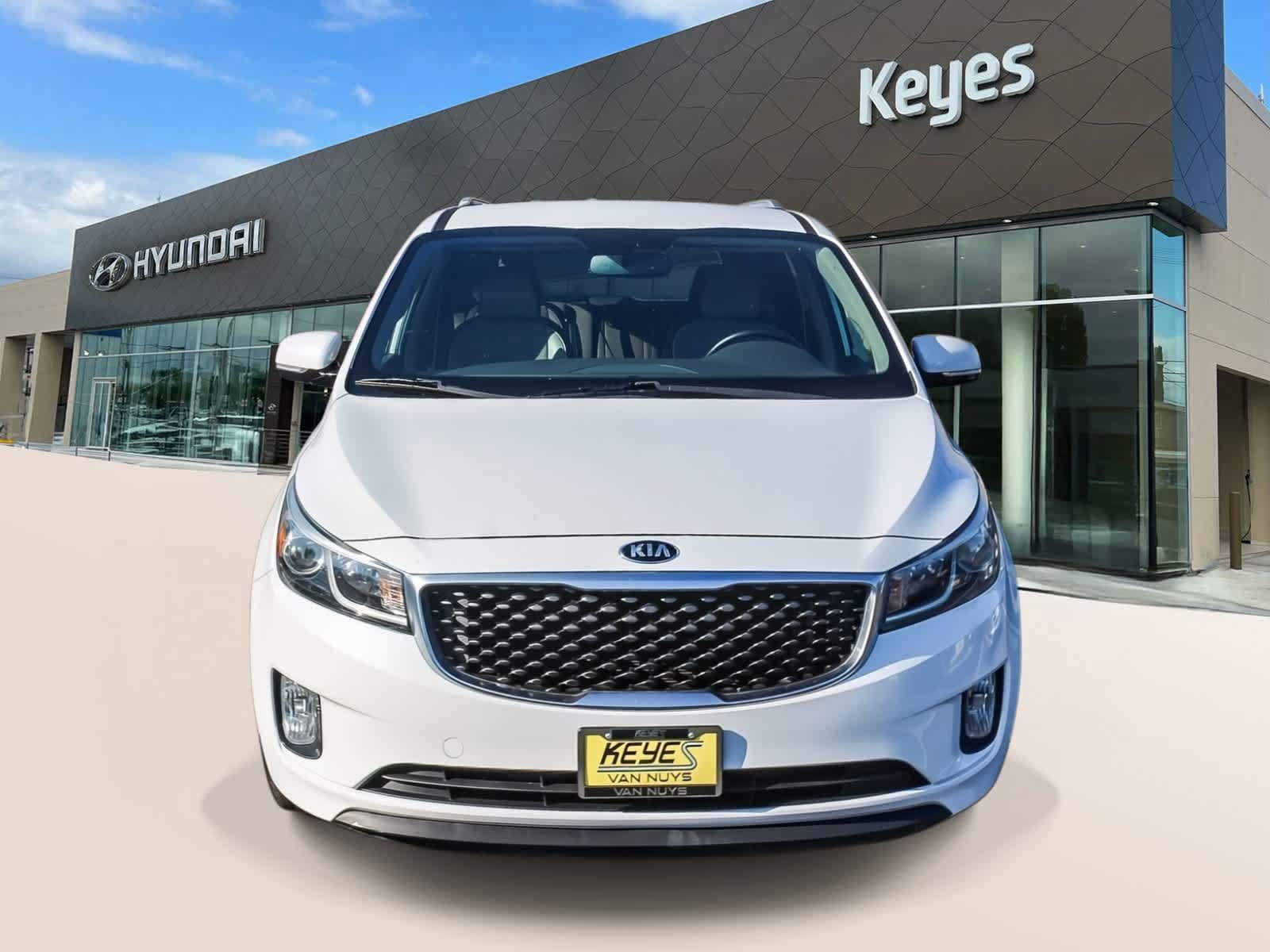 Used 2015 Kia Sedona SX FWD image 2