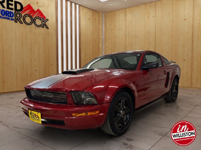 Used 2008 Ford Mustang Premium RWD image 1