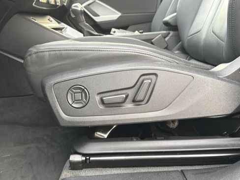 Used 2024 Audi Q3 2.0T Premium AWD/4WD image 27