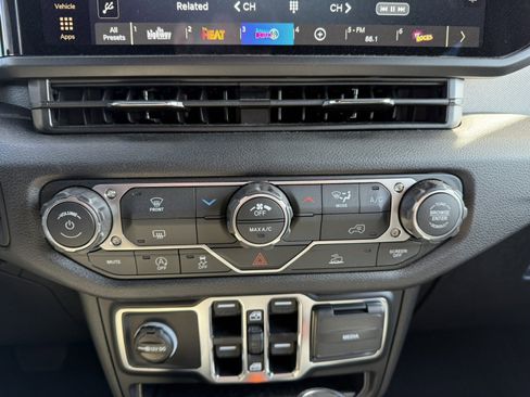 New 2026 Jeep Wrangler Unlimited Sport image 23