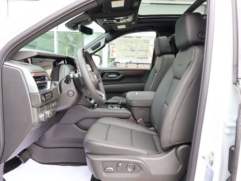 New 2026 GMC Yukon XL Denali w/ Denali Reserve Package AWD/4WD image 14