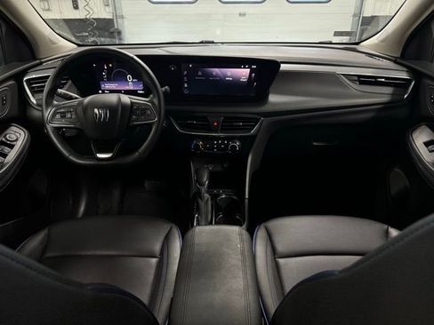 Used 2025 Buick Encore GX Sport Touring image 19