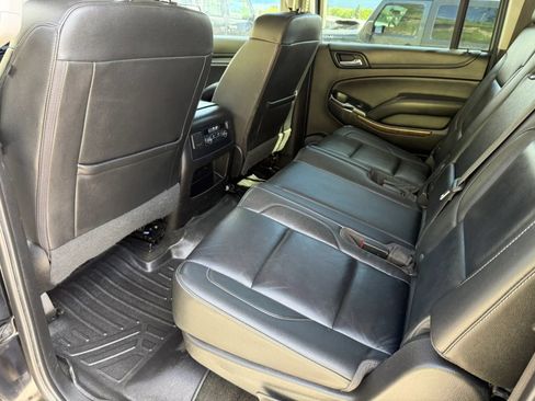 Used 2018 Chevrolet Suburban LT AWD/4WD image 9