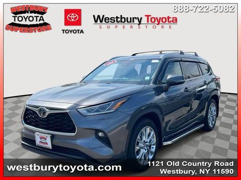 Used 2023 Toyota Highlander Limited AWD/4WD image 5