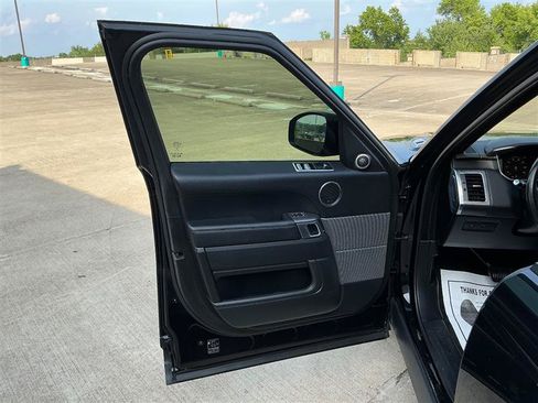 Used 2019 Land Rover Range Rover Sport SE AWD/4WD image 27