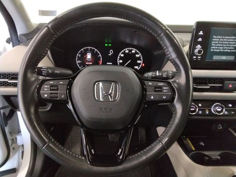 Used 2023 Honda HR-V EX-L image 12