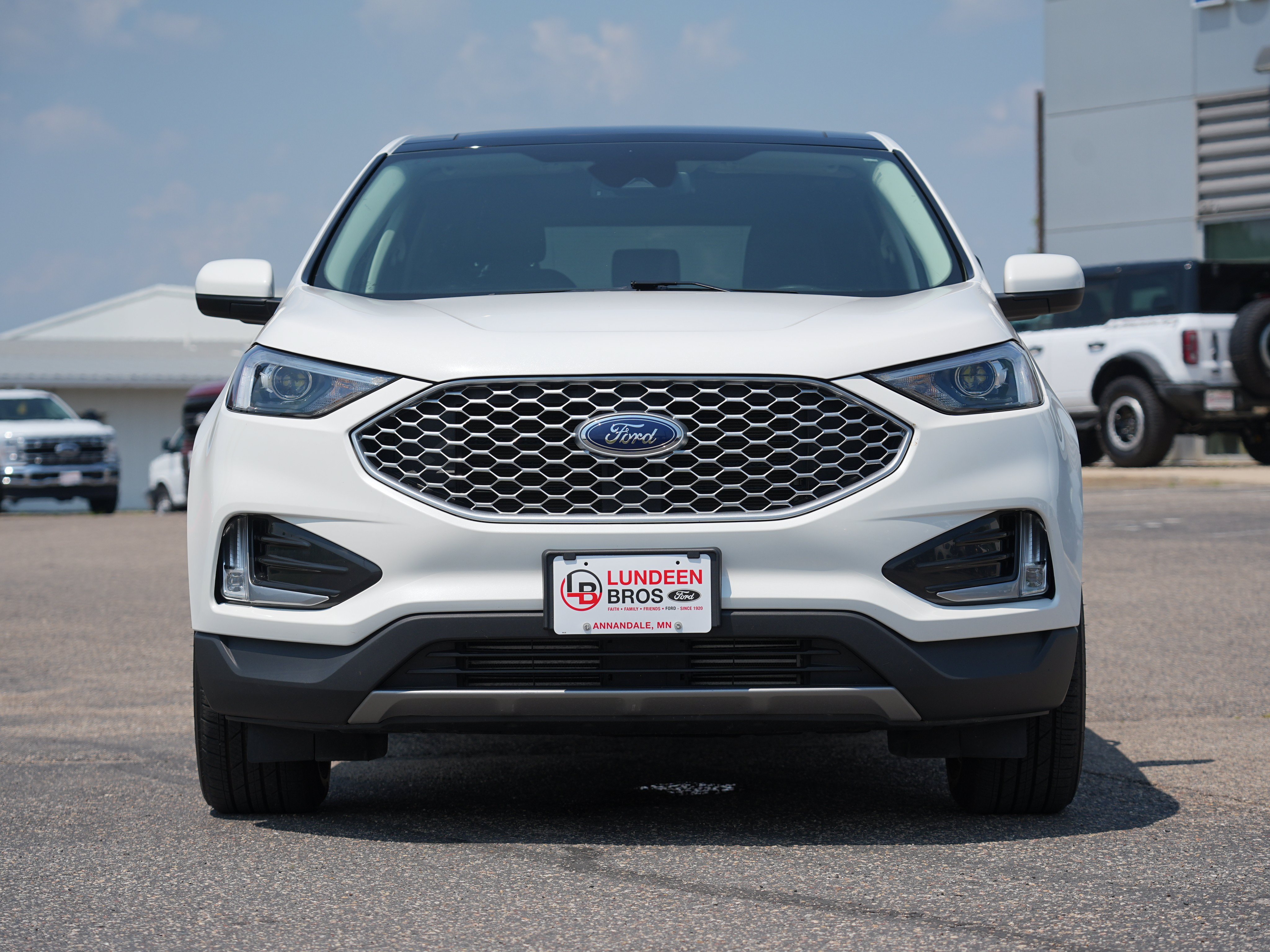 Used 2023 Ford Edge SEL w/ Convenience Package AWD/4WD image 9