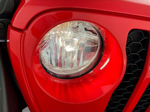 Used 2024 Jeep Wrangler Sport AWD/4WD image 31