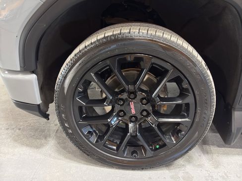 Used 2024 GMC Sierra 1500 Denali w/ Denali Reserve Package image 9