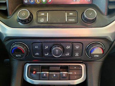 Used 2020 GMC Acadia SLE w/ Driver Convenience Package image 12