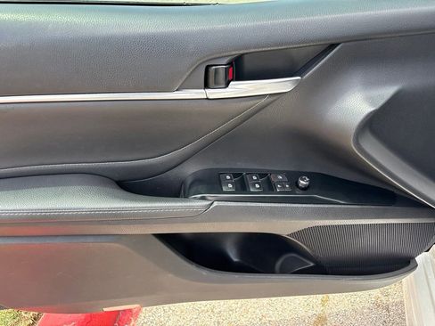 Used 2018 Toyota Camry XSE w/ Driver Assist Package FWD image 12