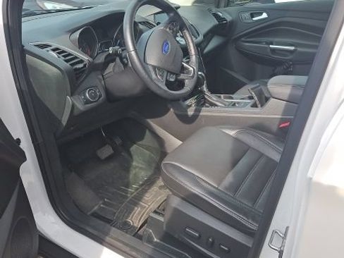 Used 2017 Ford Escape Titanium w/ Equipment Group 301A AWD/4WD image 6