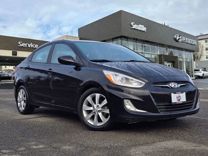Used 2014 Hyundai Accent GLS w/ Option Group 2