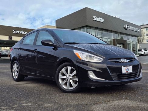Used 2014 Hyundai Accent GLS w/ Option Group 2 image 1