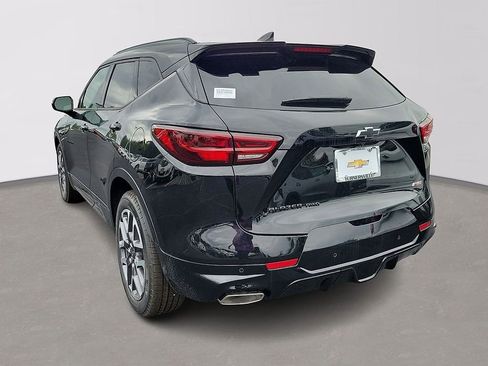 Used 2025 Chevrolet Blazer RS w/ Enhanced Convenience Package image 3